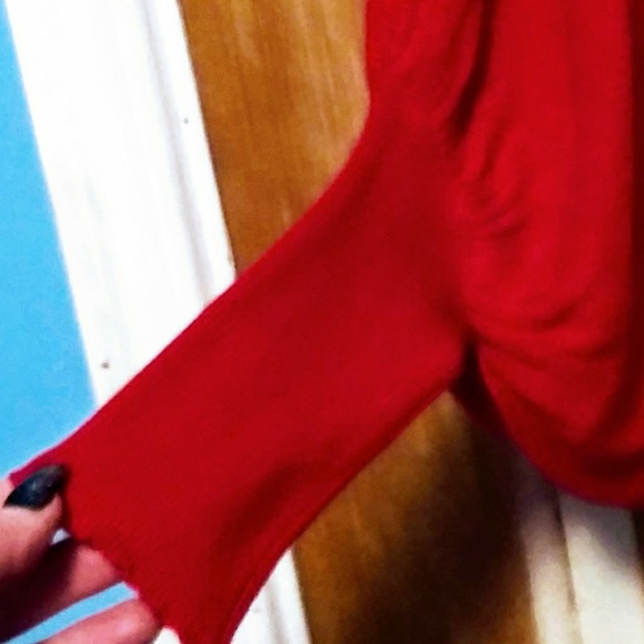 Batwing sweater - Picture 3 of 4